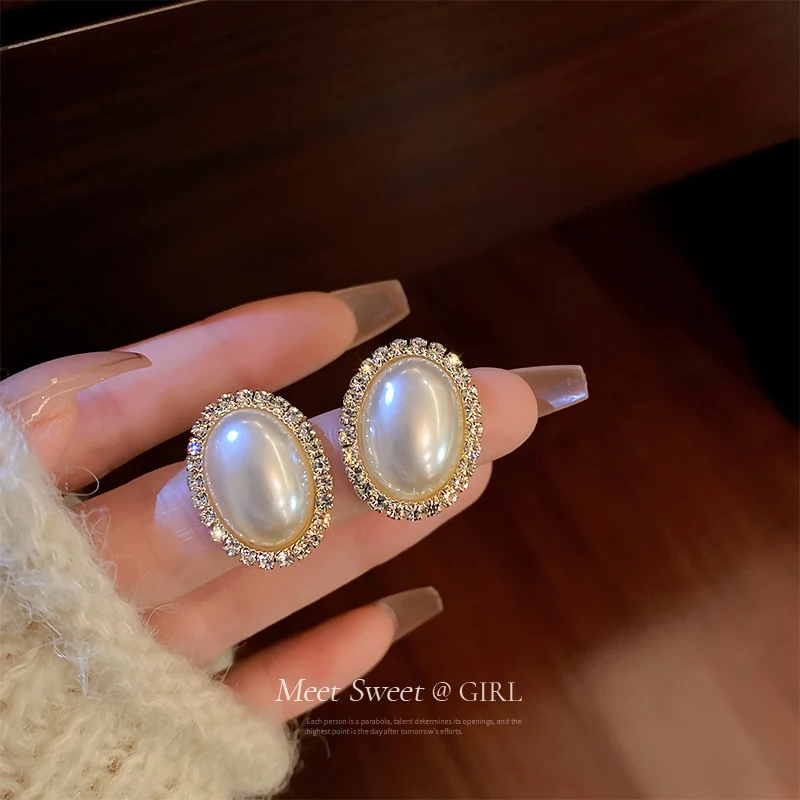 

Серьги с бриллиантами высокого качества и жемчугом для женщин, серьги нишевого дизайна 2022, новые модные темпераментные модные серьги