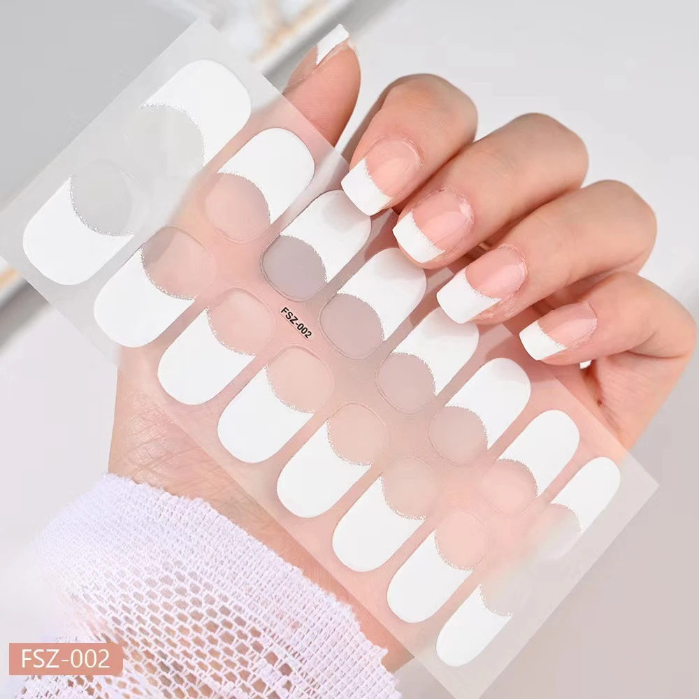 Накладка для ногтей телесного и розового цвета французский полузатвердевающий