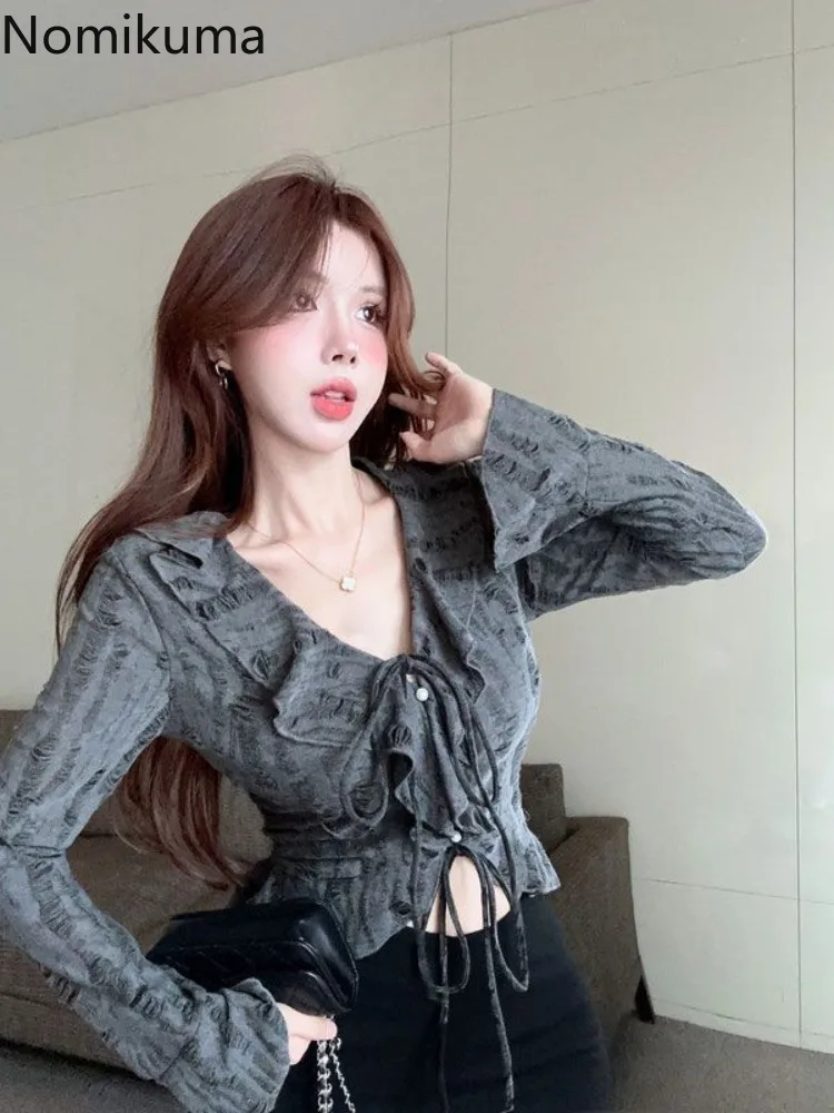 Женская блузка с V-образным вырезом длинным рукавом и оборками