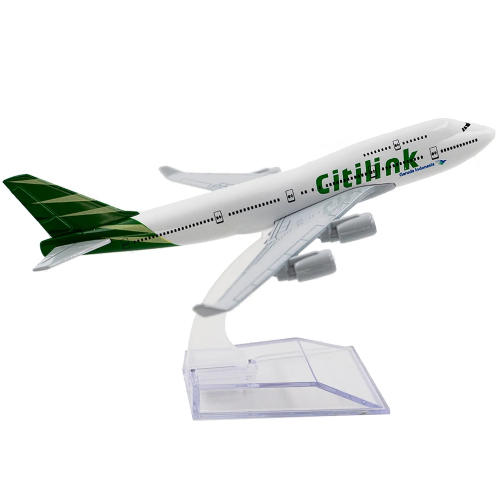

1/400 Scale Alloy Aircraft Boeing 747 Indonesia Citilink Air 16cm Alloy Plane B747 Model Toys Children Kids Gift for Collection