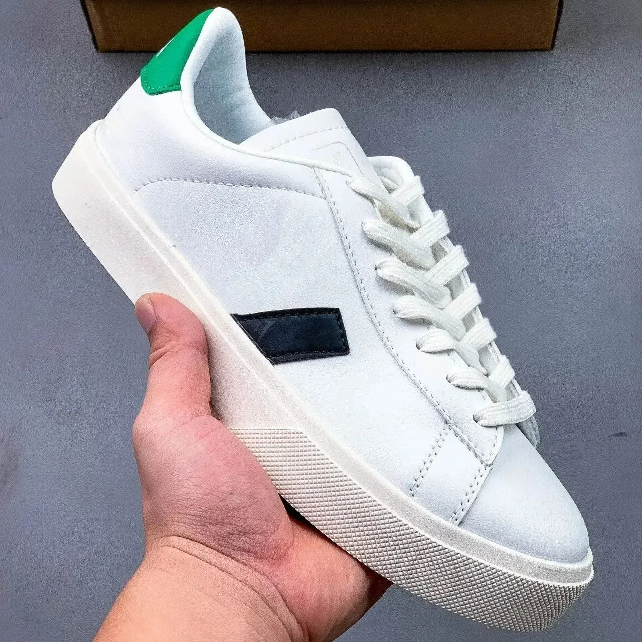 Новейшие брендовые женские и мужские кроссовки V10 модные ретро-стабильные