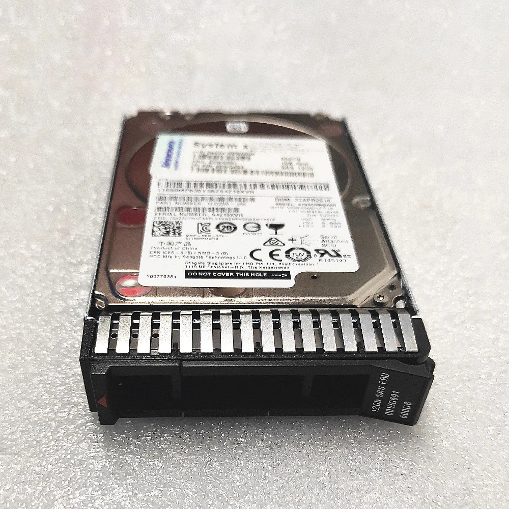 2078-24C Storwize V5000 AC60 00Y5800 00AK202 600G 10K SAS 2 5 "для жесткого диска IBM