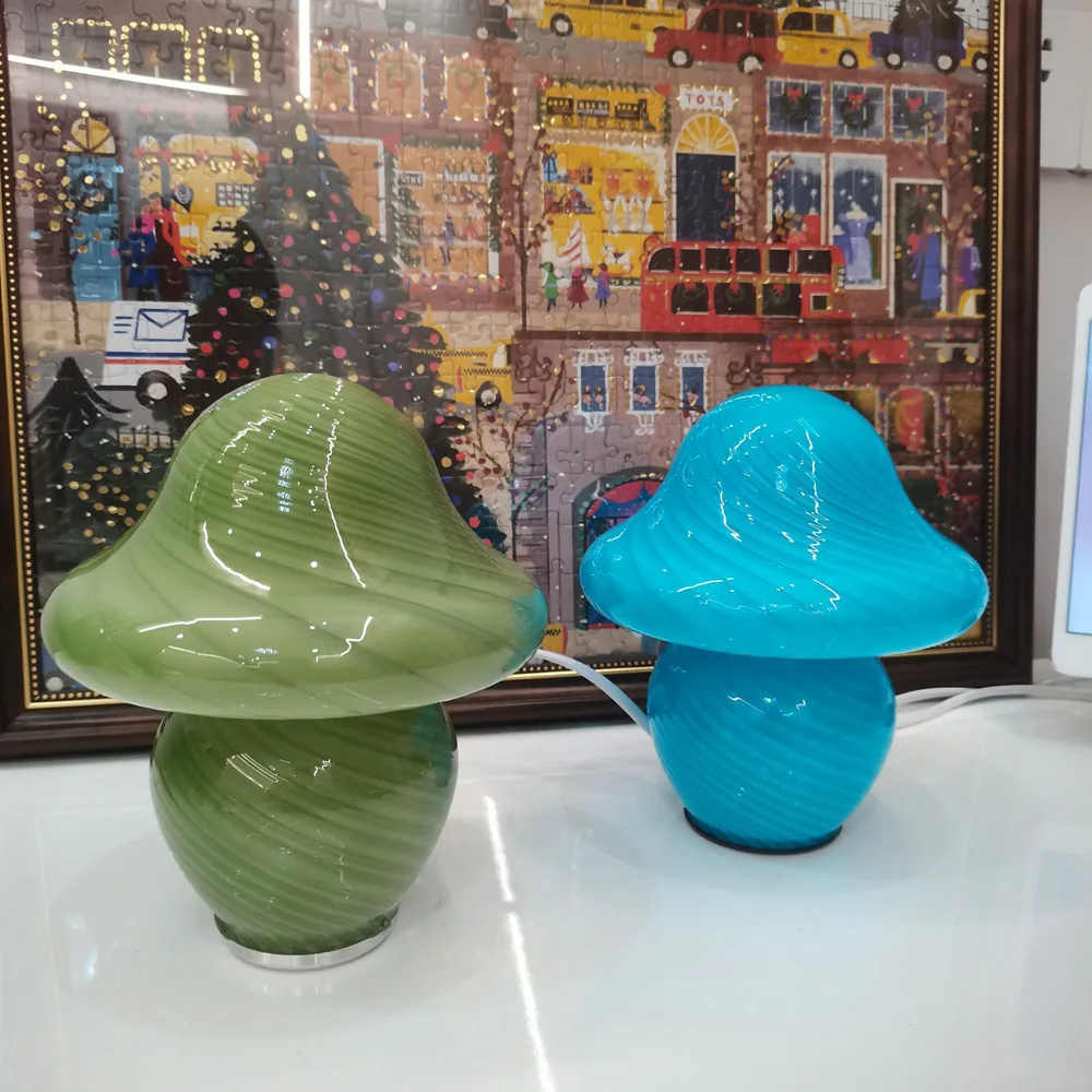 Светодиодная настольная лампа в виде грибов полупрозрачная Милая полоску из