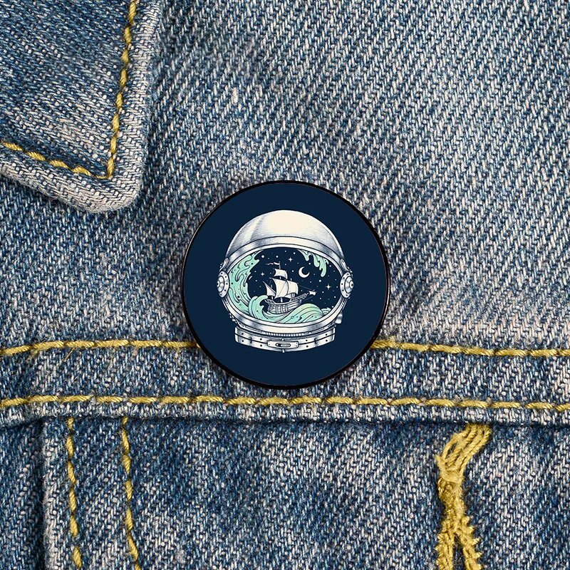 

Spaceship Printed Pin Custom Funny Brooches Shirt Lapel Bag Cute Badge Cartoon Cute Jewelry Gift for Lover Girl Friends