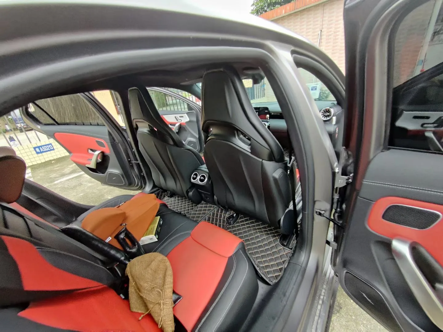 Для Mercedes Benz AMG трековые сиденья A35 A45 GLB35 GLA35 SLK GT C63 E63 W206 W214