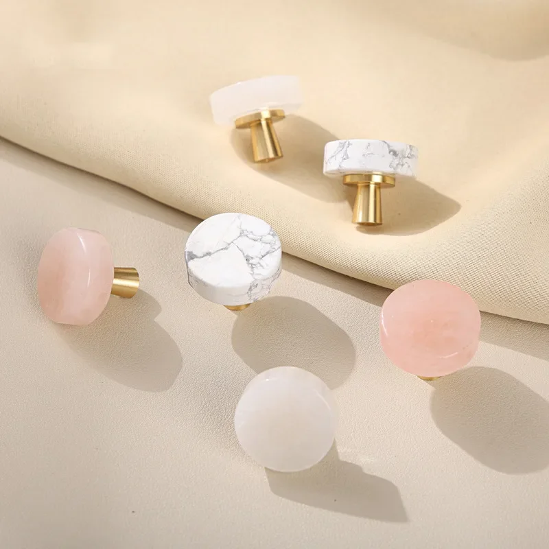 Винная ручка из натурального камня и латуни