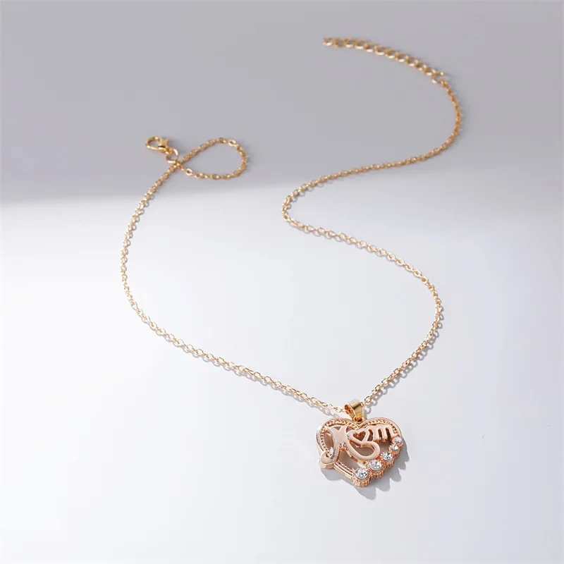 Fashion Mom Letter Necklace Women Summer Bling Diamond Heart Pendant Clavicle Chain For Mother’S Day Birthday Gifts |