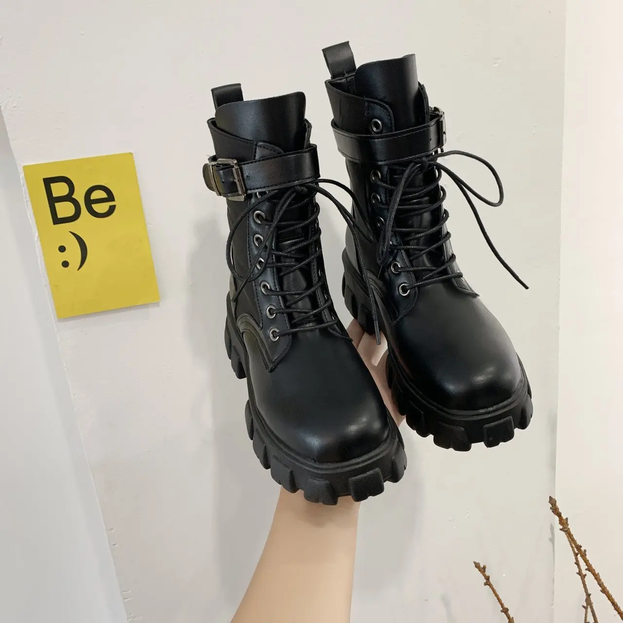 2021 New Black Platform Combat Ankle Boots for Women Lace Up Buckle Strap Woman Shoes Winter Biker Boots Boots for Women