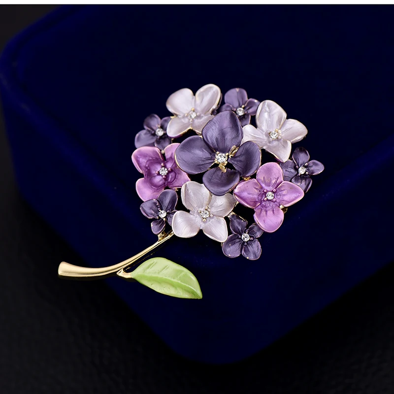 

Fashion Jewelry Hand Painted Flowers Metal Brooch Women Ornaments Purple Color Flower Rhinestone Breast Pin Accessories Garments