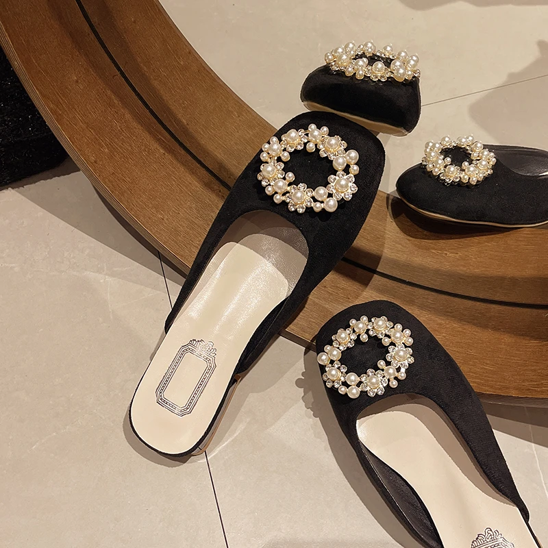 Мюли женские с жемчугом квадратный каблук шлепанцы заостренный носок без