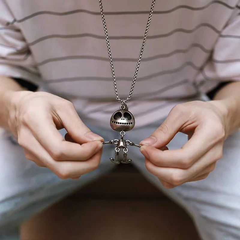 

Extraterrestrial Pendants Necklace For Women New Design Personality Sweater Chain Hip-Hop Titanium Steel Fashion Jewelry Gothic
