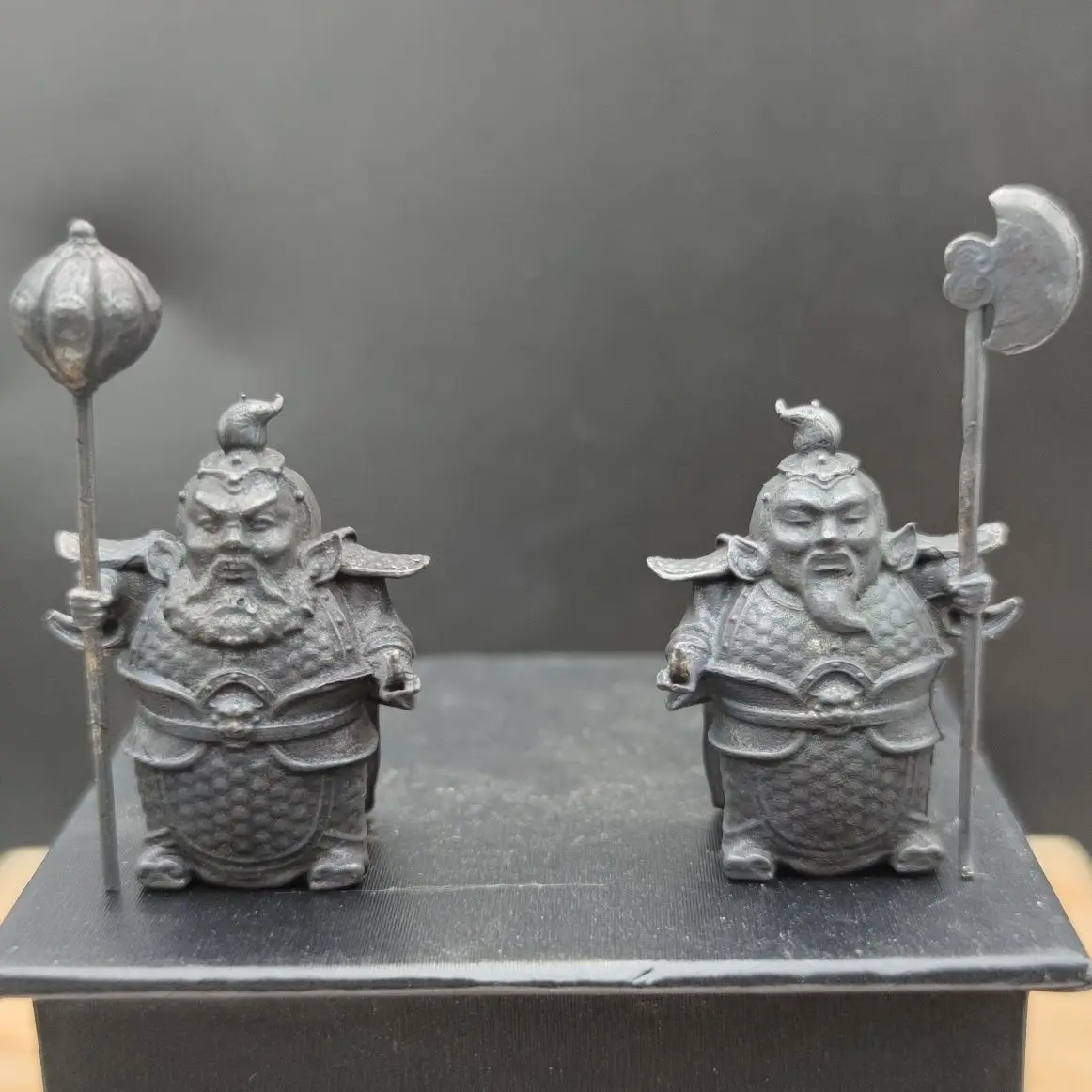 

1 пара черных медных иероглифов, дверь, Бог, статуя Будды, ремесла, гостиная, крыльцо, украшения для окна