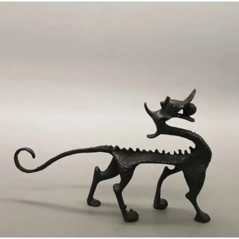 

Copper Statue Dragon shaped old copper penholder study ornament