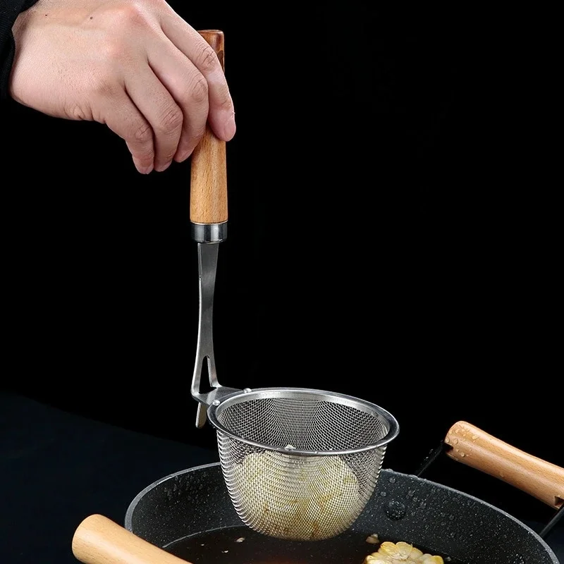 

Регулируемая ложка-фильтр с деревянной ручкой