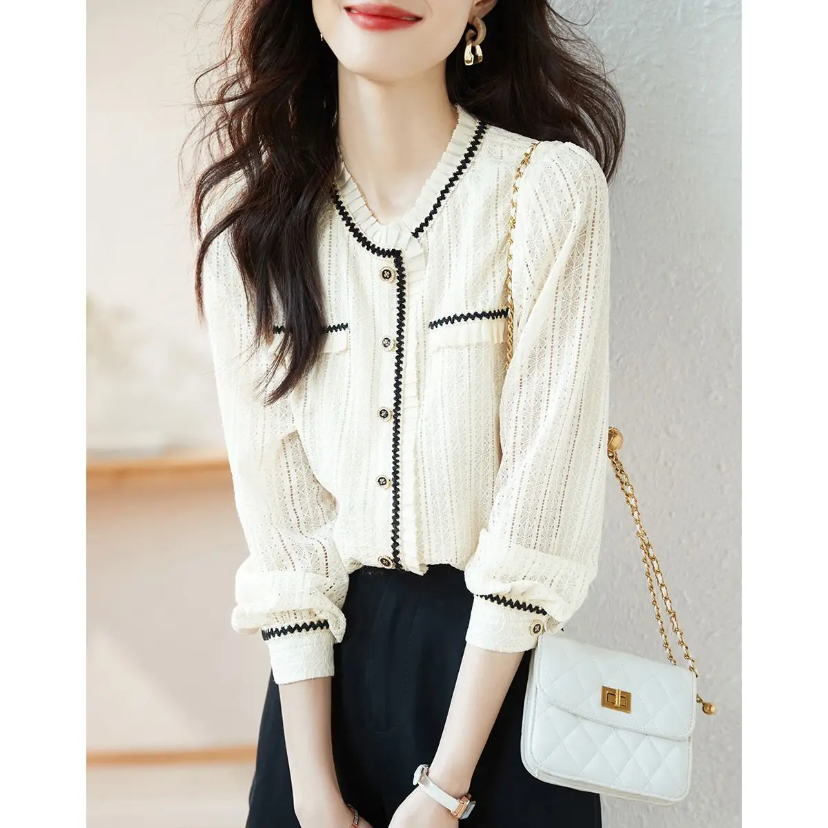 

Lace Edge Long Sleeve Shirt for Women's Spring and Autumn 2023 New Fashion Contrast Ribbon Decoration Versatile Commuter Top