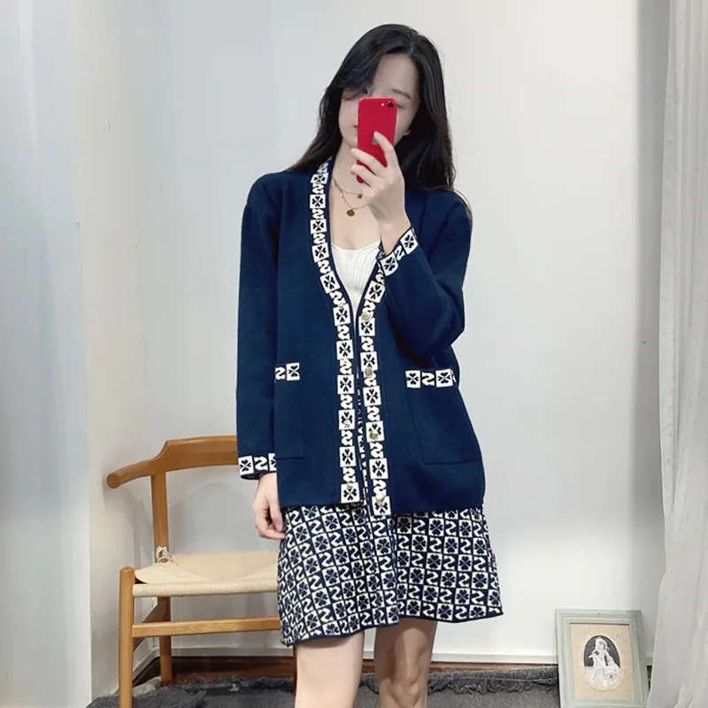 Letter Four-leaf Clover Jacquard Knitted Cardigan 2022 Autumn New Commuter Single-breasted Pocket Top Women