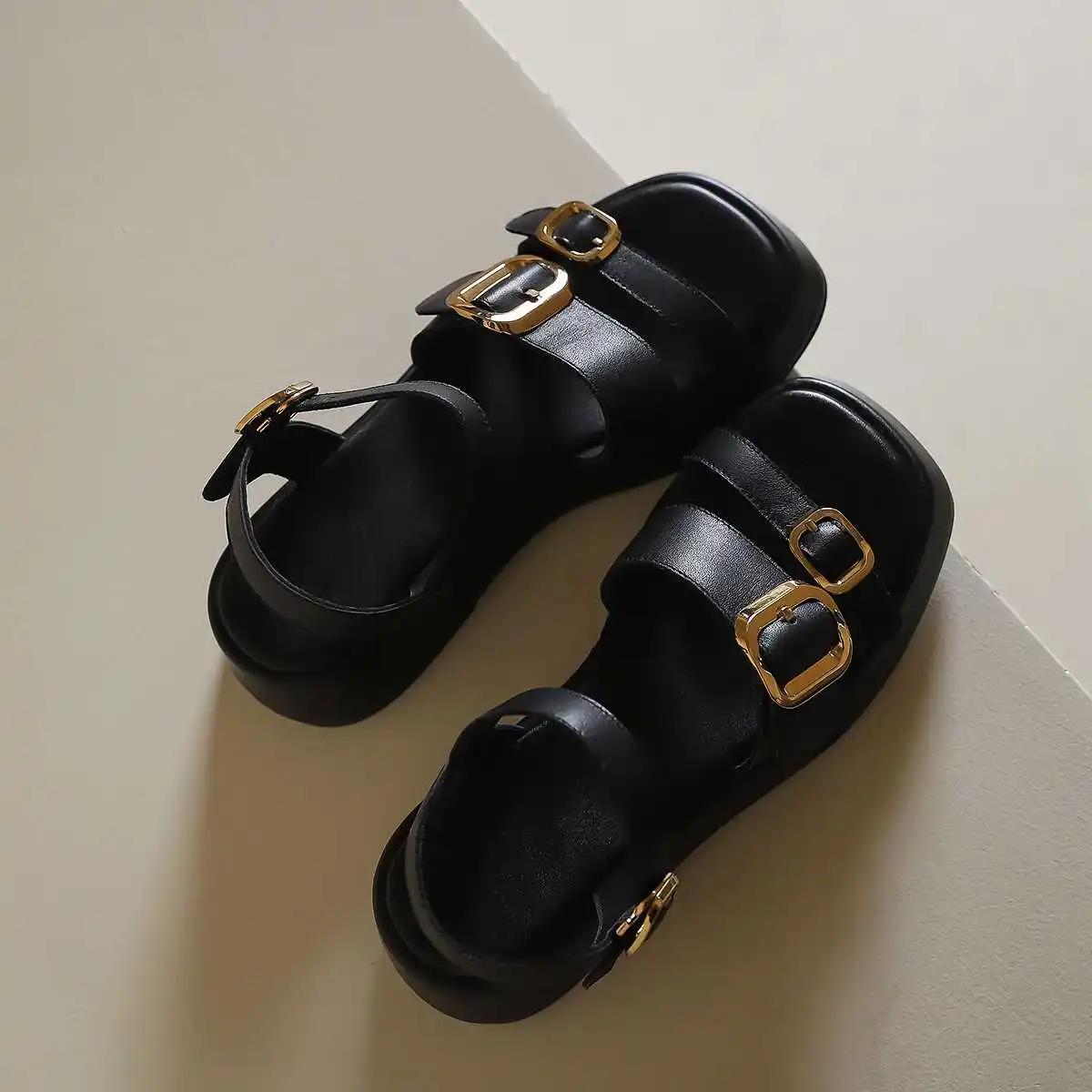 Босоножки Krazing Pot из натуральной кожи с открытым носком на толстой подошве