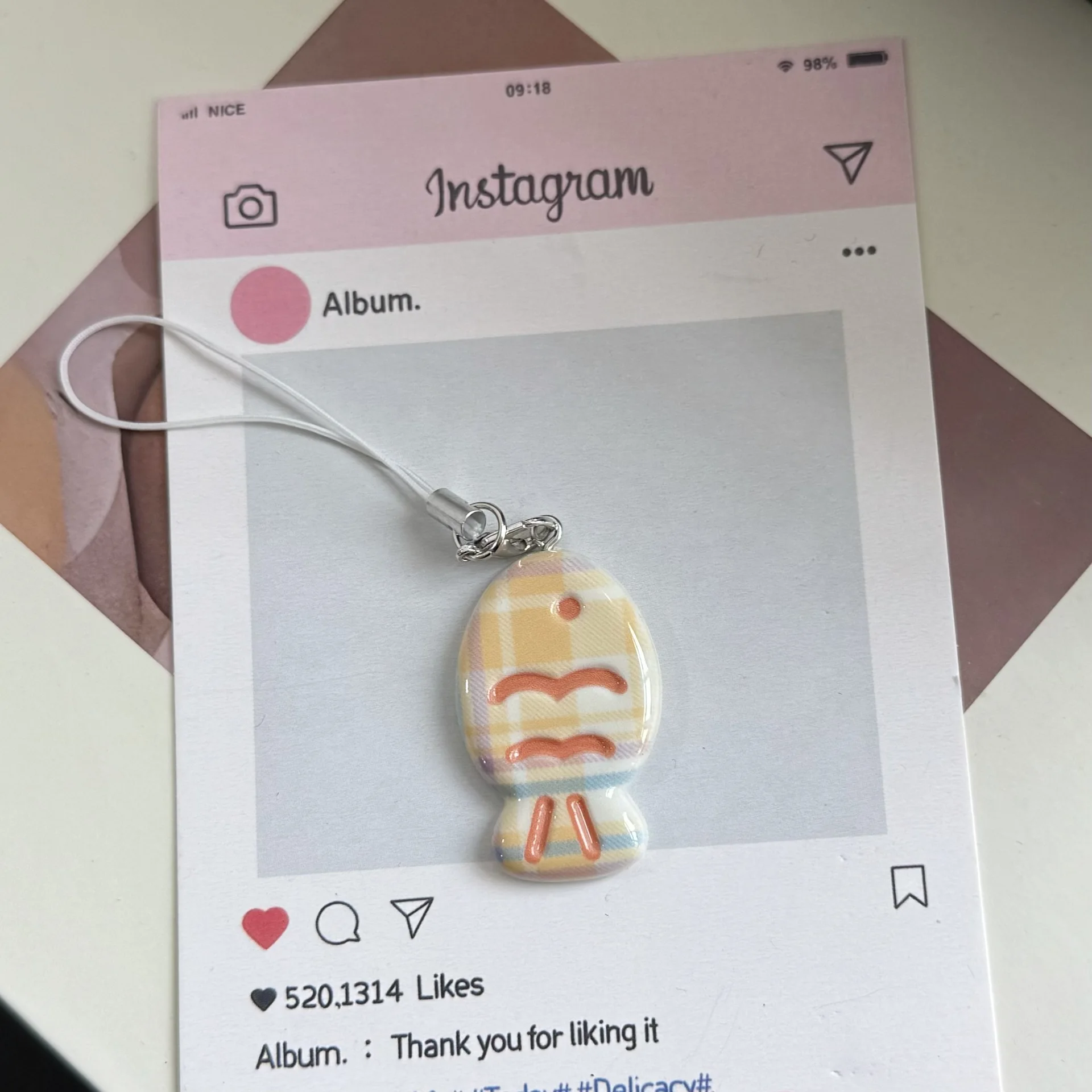 

Шнурок для бейджа