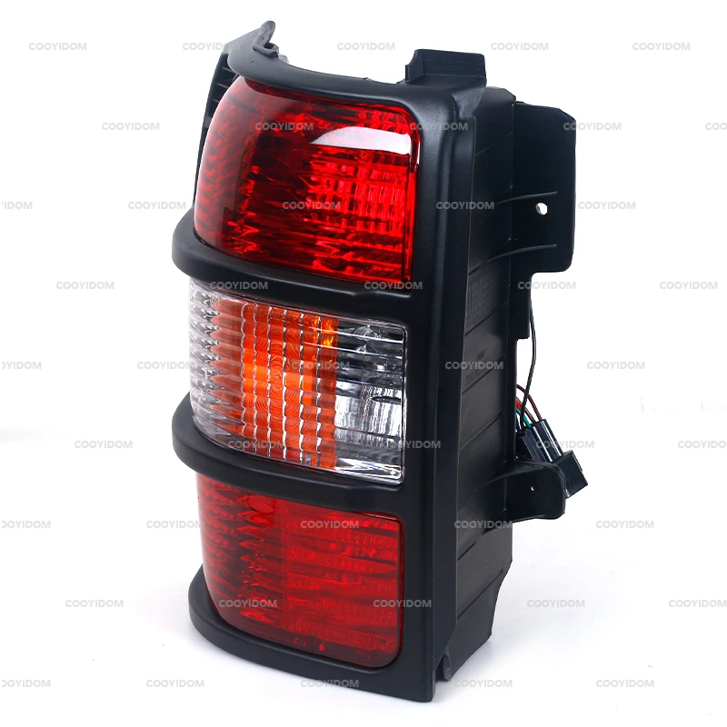 Автомобильный фонарь боковой задний для Mitsubishi Pajero V31 V32 V33 V43 1993-1997 |