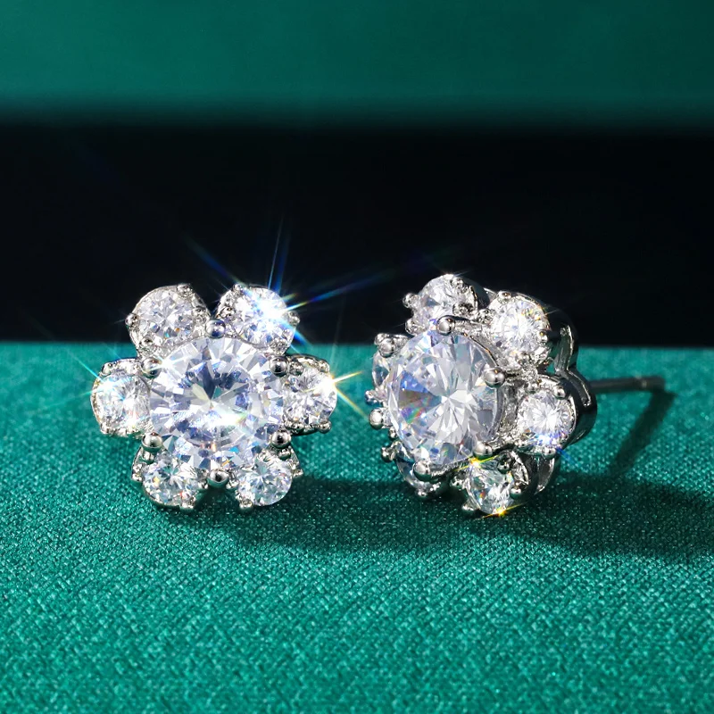 

New Simple Design Flower Shaped Women Stud Earrings Brilliant Cubic Zirconia Elegant Accessories Versatile Timeless