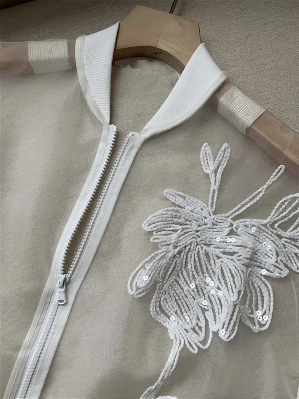 Летняя женская перспективная рубашка B * C с цветочной вышивкой и