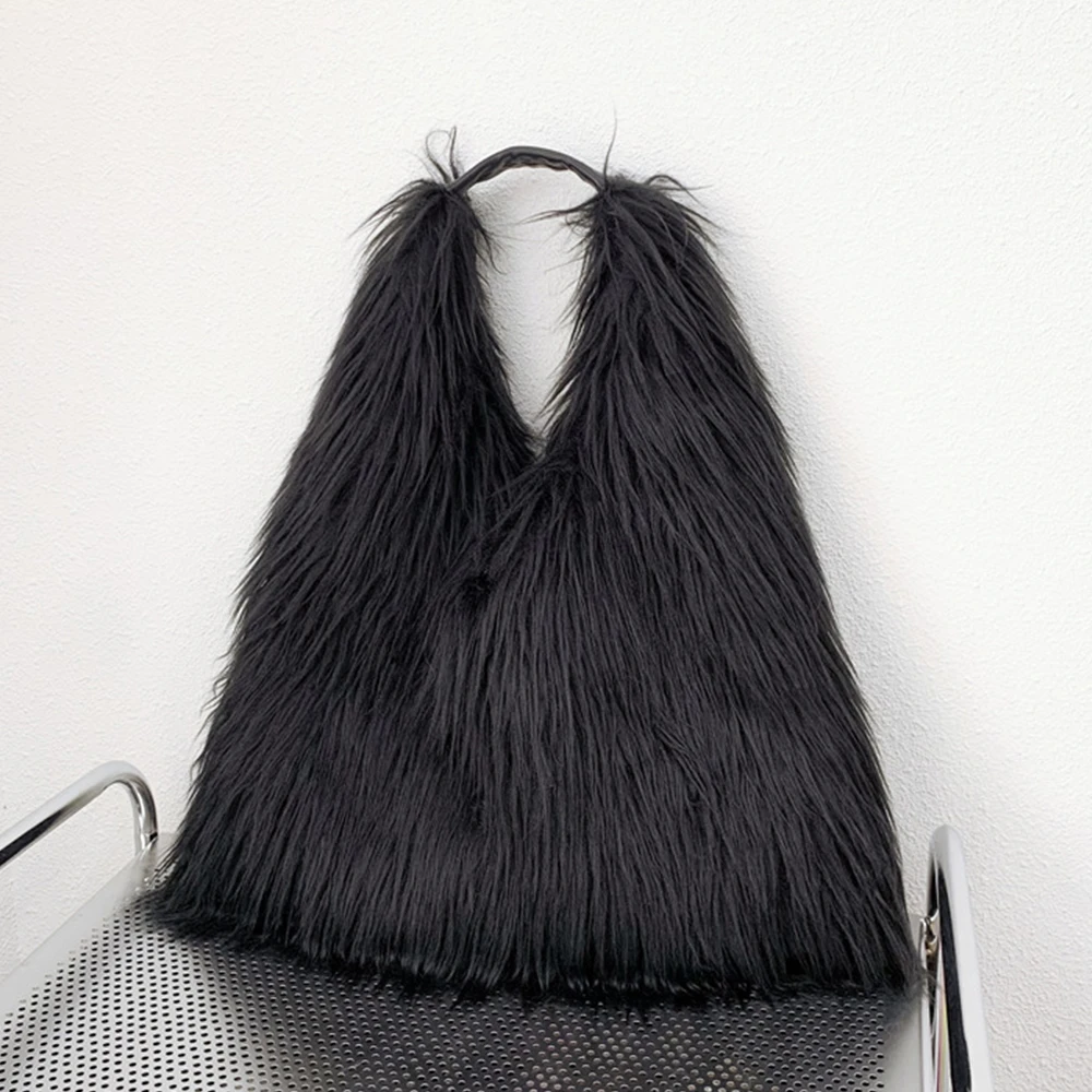 

Luxury Fluffy Plush Women Shoulder Bag Soft Faux Fur Bags for Women Overlarge Handbag Winter Puffy Hobo Designer Shopper Tote