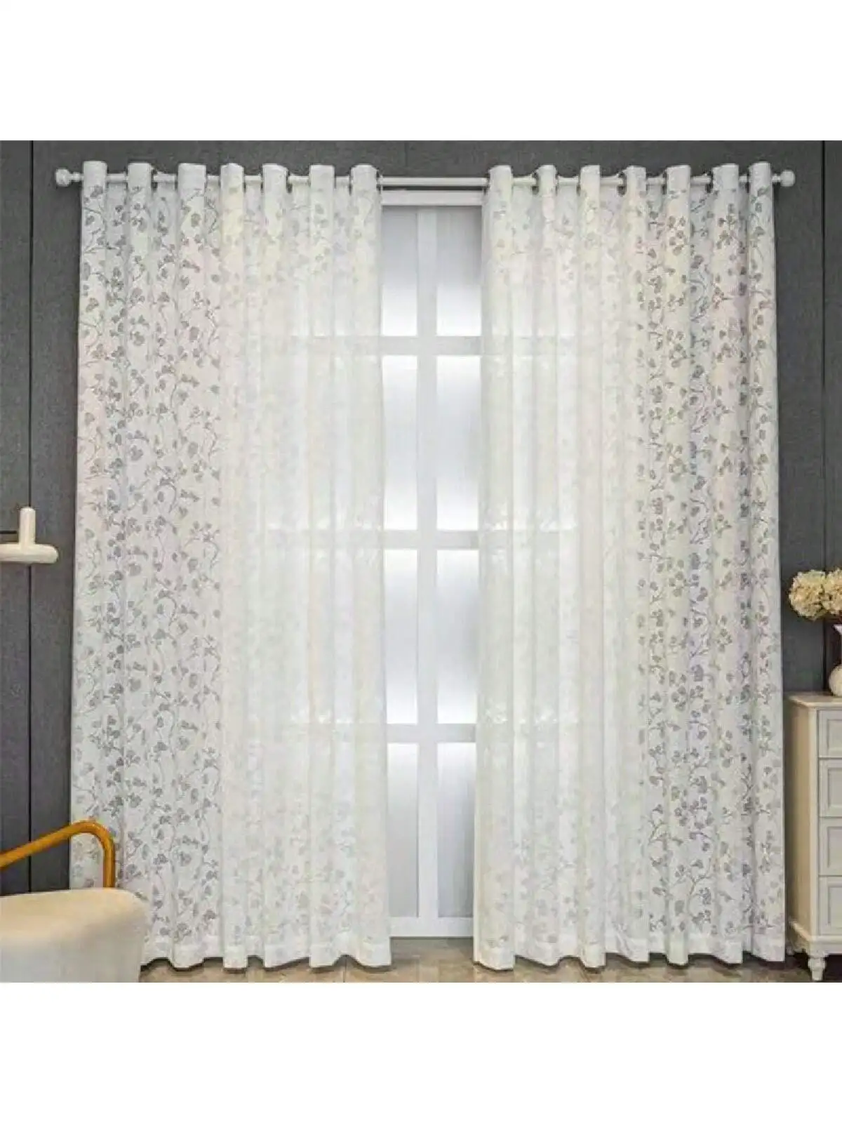 Плотные прозрачные занавески в идиллическом стиле с цветочным узором
