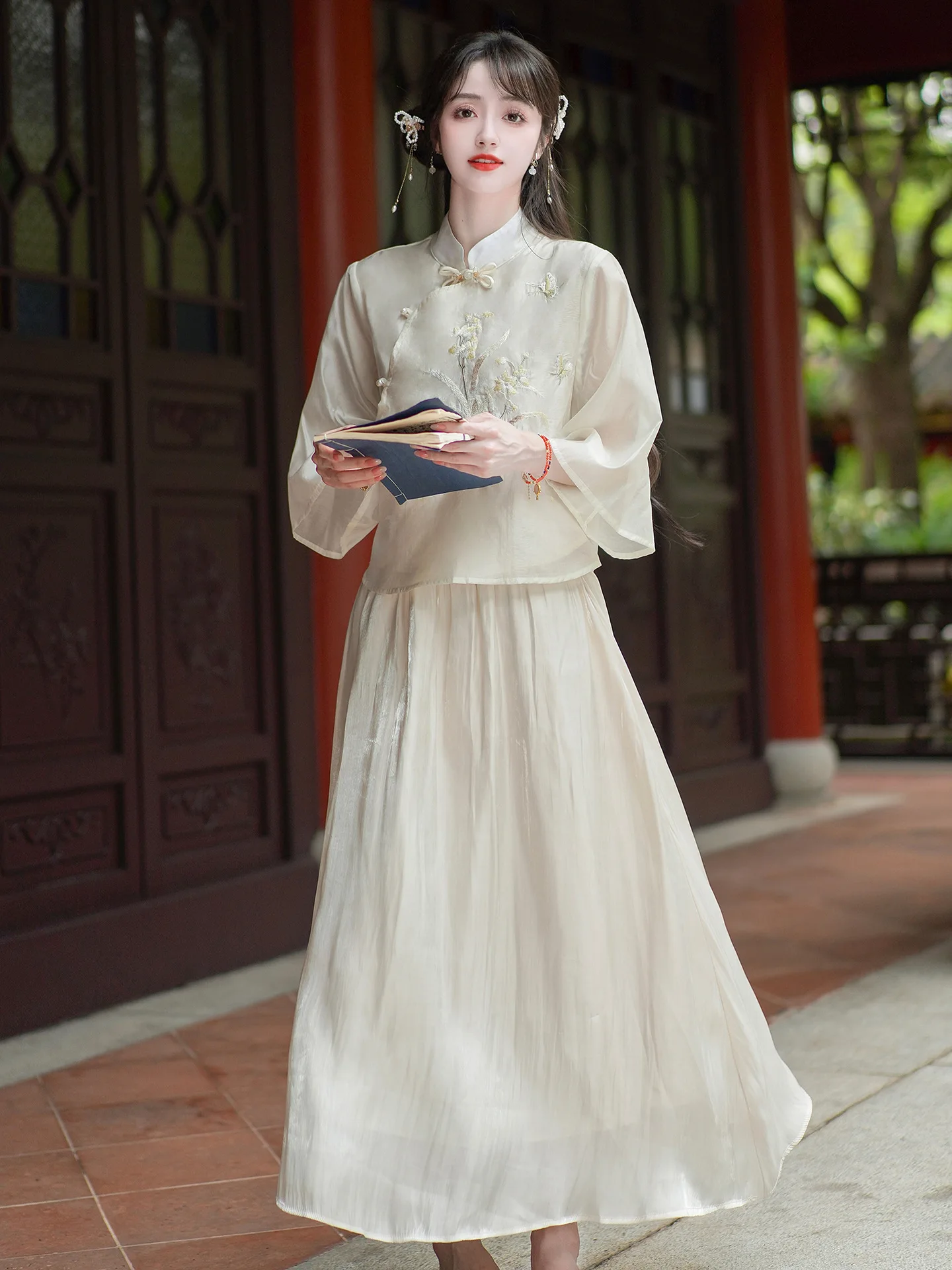 Летняя женская одежда YOUDEYISI в Литературном ретро-стиле с вышивкой рукав три