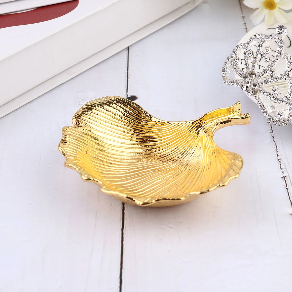 

Tray Jewelry Dish Ring Trinket Holder Plate Leaf Storage Stand Display Gold Necklace Vanity Rings Organizer Decorative Rack