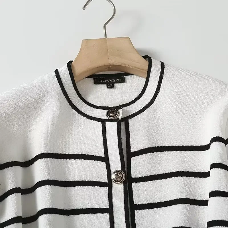 2024 ранняя осень новый твидовый стиль женский пуловер с короткими рукавами на