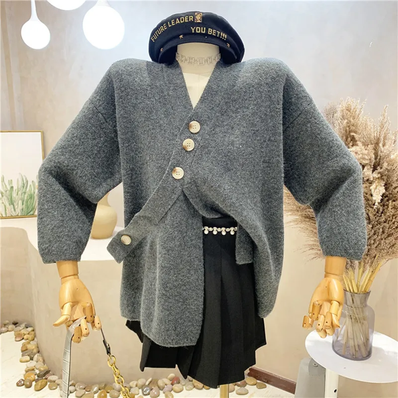 

Niche Design New Women's Clothing 2022 Spring Vintage Irregular Cardigan Loose Knit Sweater Coat Design Top
