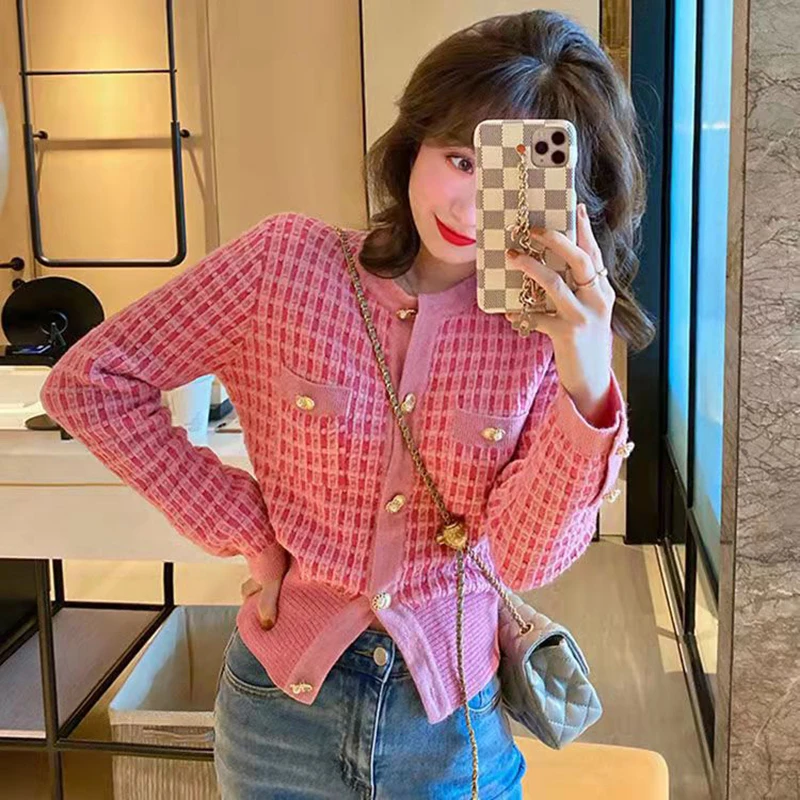 

Женский клетчатый вязаный кардиган, элегантный укороченный топ в Корейском стиле с цветочным принтом и жемчужными пуговицами и карманами, ...