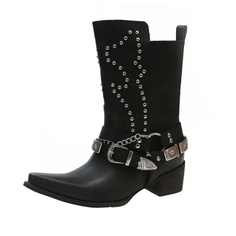 Женские ботинки кожаные с заклепками и пряжкой на ремне модная обувь для