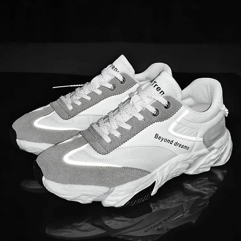 Lightweight Men's Casual Walking Shoes Fashion Stitching Fashion Deer Belt Cushion Thick-soled Shock Absorption Luminous Design