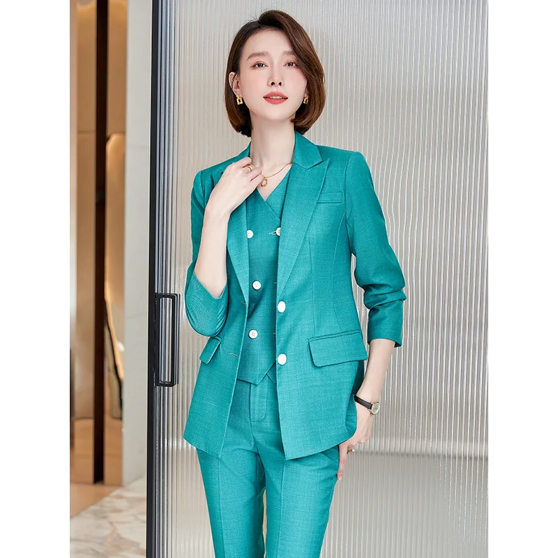 Женский офисный костюм из блейзера и брюк офисная одежда для работы