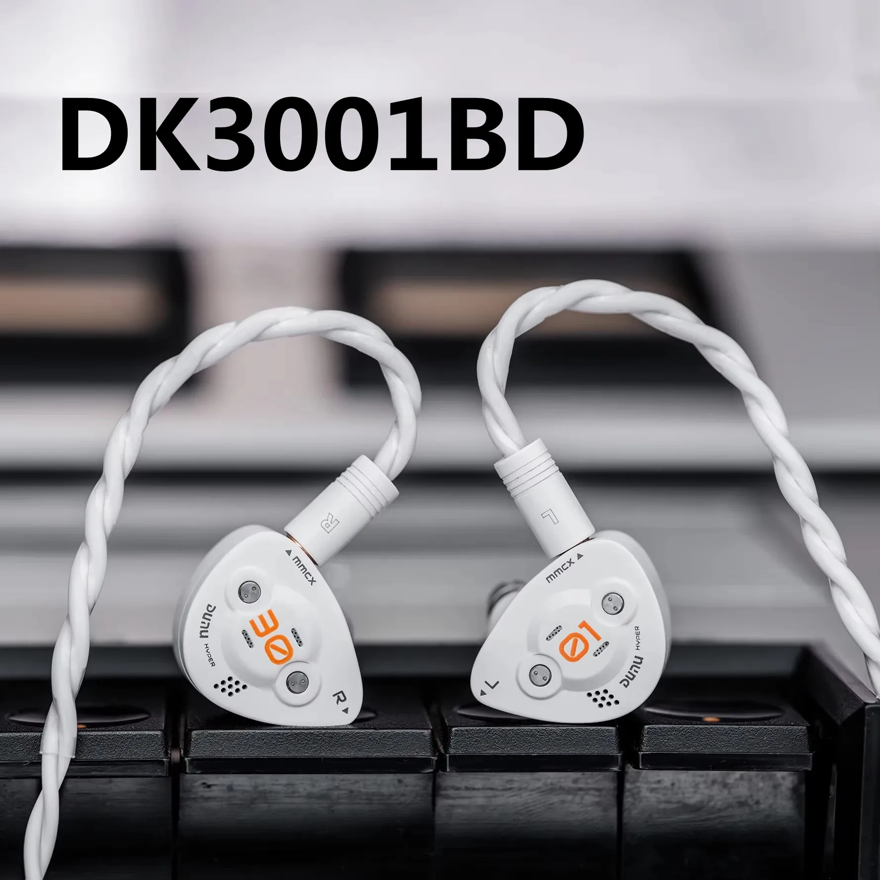 Фото Наушники-вкладыши DUNU DK3001 BD 1DD+4BA+4Planar №2