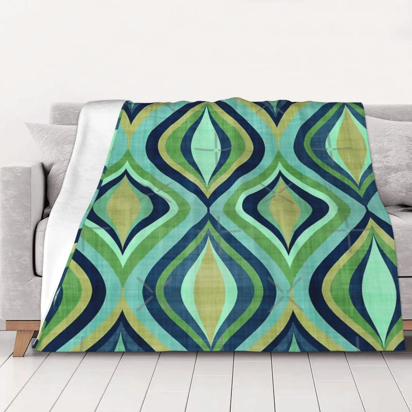 

1956 Double Bed Beach Keep Warm Sofa Blanket Bedspread On The Bed