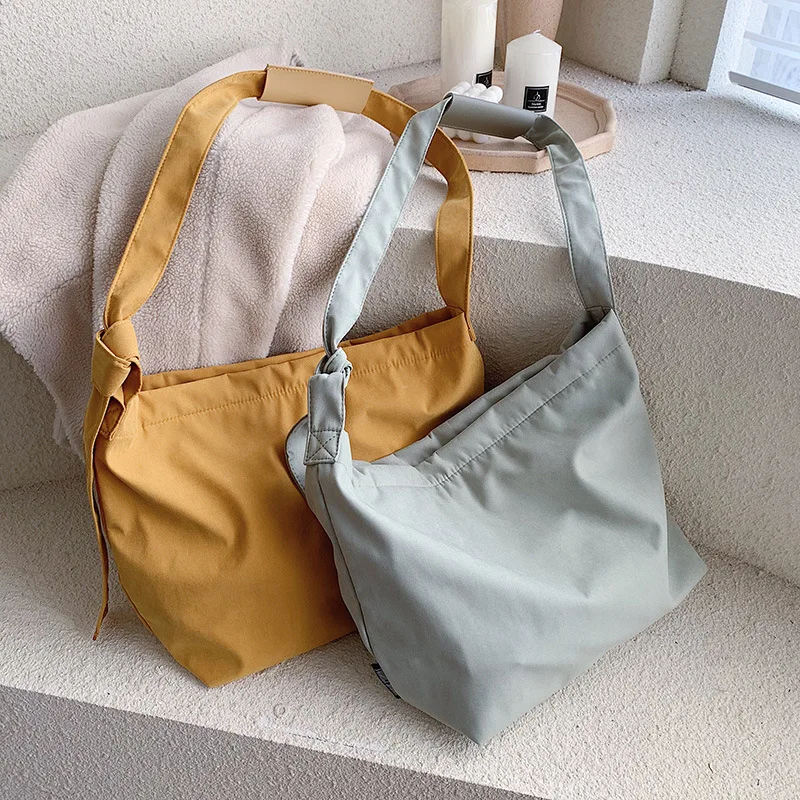 

2021 Retro Women's Messenger Canvas Bag Korean Style Ladies One-shoulder Art Lazy Commuter Bag Handbags Women Bags