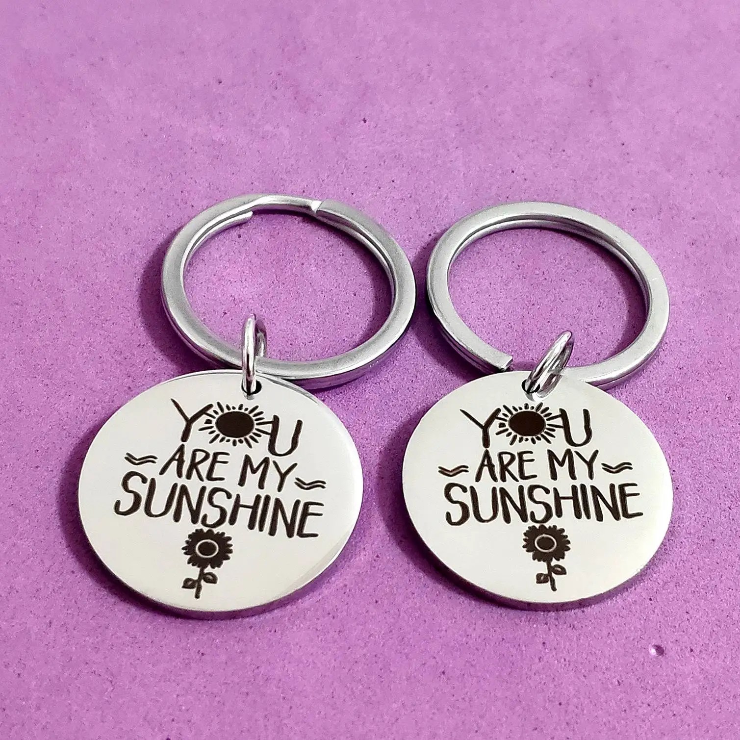 

Keychain for Car Keys Holder Sunflowers Stainless Steel Keyring Gifts Friends You Are My Sunshine Ornaments Couples Creativity