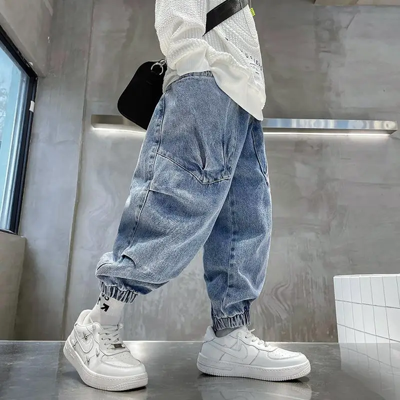 

2022 Fashion Boys Casual Jeans Trousers Child Boy Casual Pants Solid Trend Loose Streetwear Elastic Waist Overalls Clothing