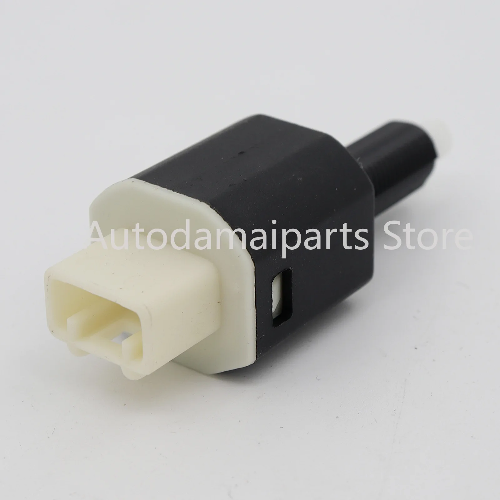 

84340-39015 Brake Light Stoplamp Switch For Lexus ES300h GX460 NX200t 8434039015