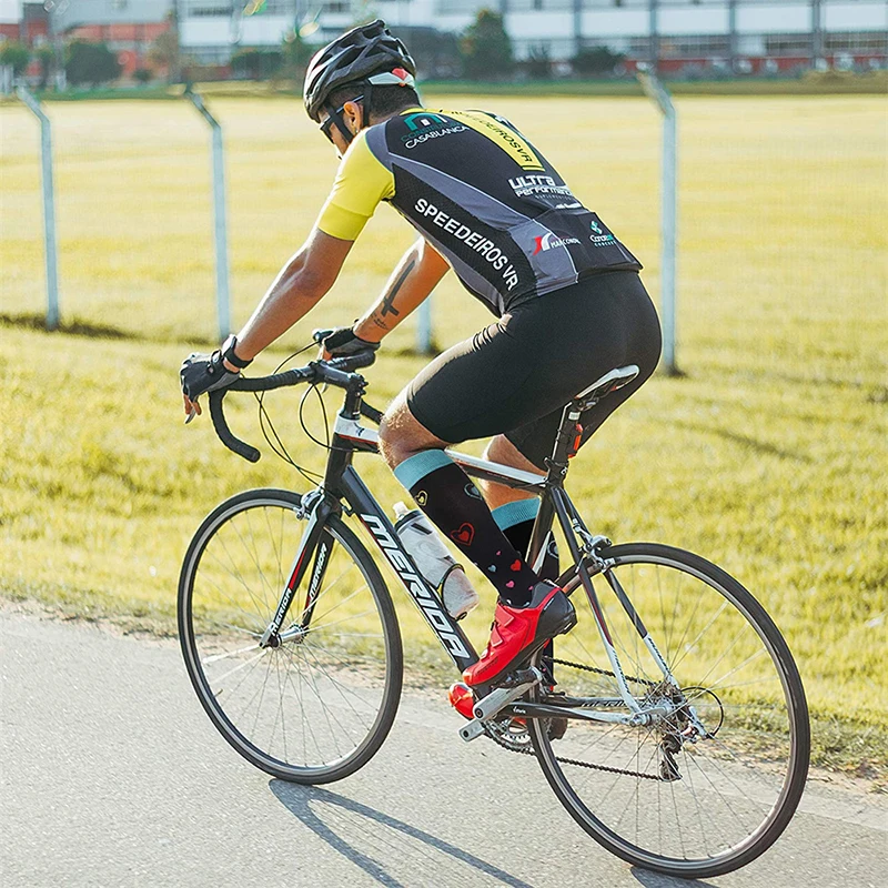 Blood Circulation Compression Socks 15-20mmHg Best for Running Hiking Travel Prevent Varicose Veins Unisex Sports Stockings