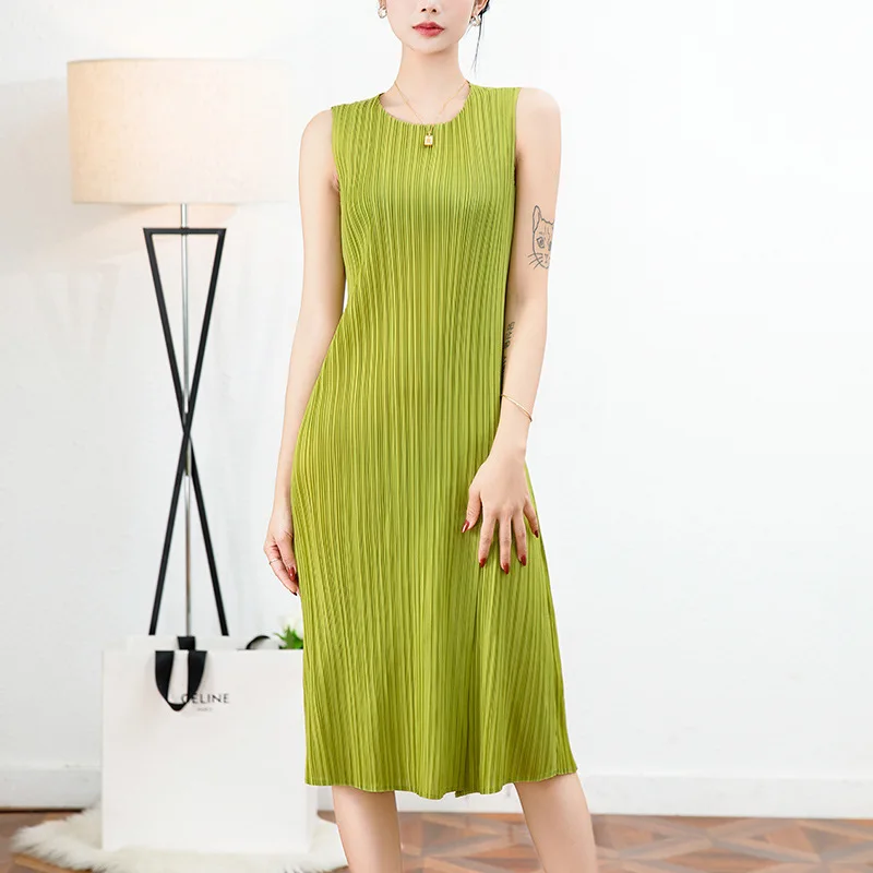 

Summer Dress Women 2022 New Round Neck Sleeveless Slim Solid Color Stretch Miyake Pleated Split Dress