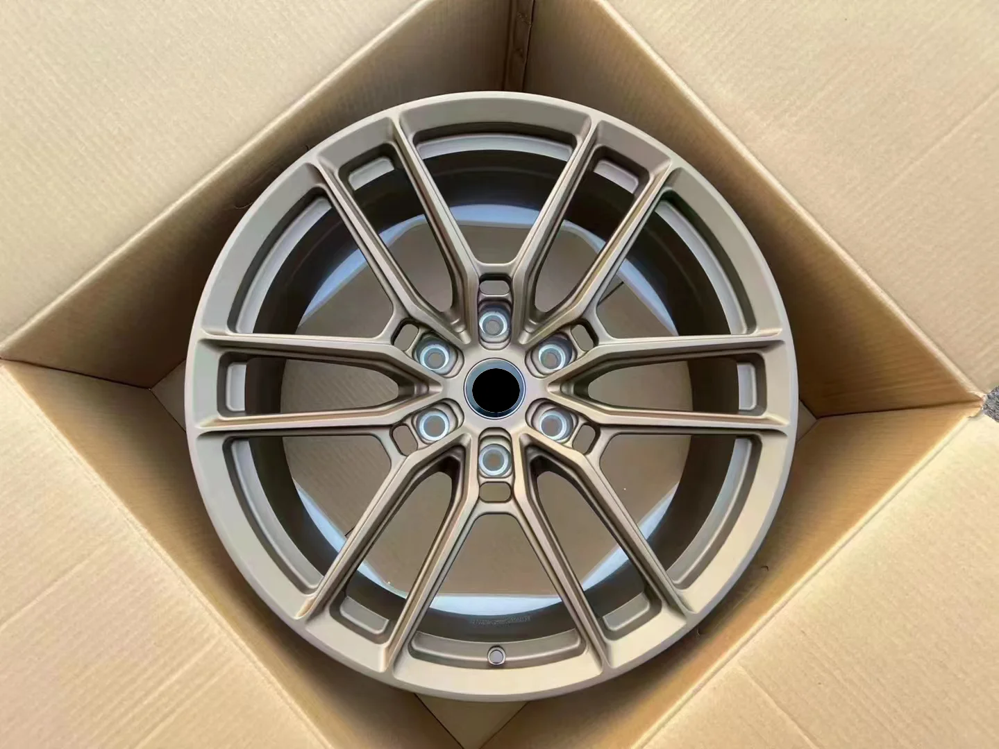 Литые колеса из алюминиевого сплава A356.2 оптом 5 отверстий 16/17/18/19