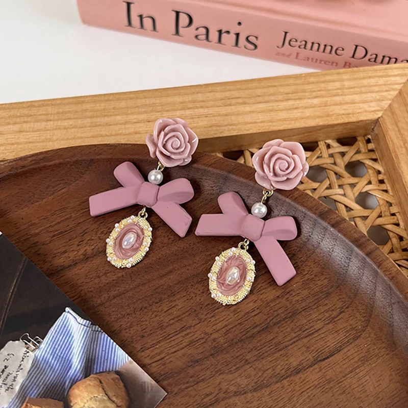 

Vintage Romantic Cute Pearl Red Pink Camellia Rose Flower Stud Earring for Women Teen Bowknot Elegant Dating Jewelry Korean Gift