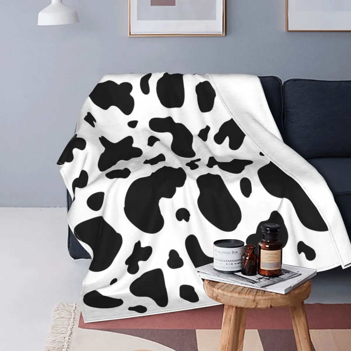 

Mantas de lana de vaca para el hogar, manta suave portátil de piel de Animal en blanco y negro para primavera y otoño, alfombra