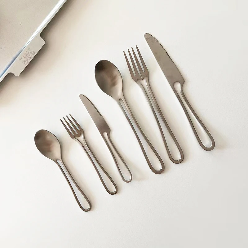 304 Stainless Steel Cutlery Set Black Flatware Western Dessert Forks Spoons Steak Knives Cake Spoon Knife Fork Spoon Set images - 6