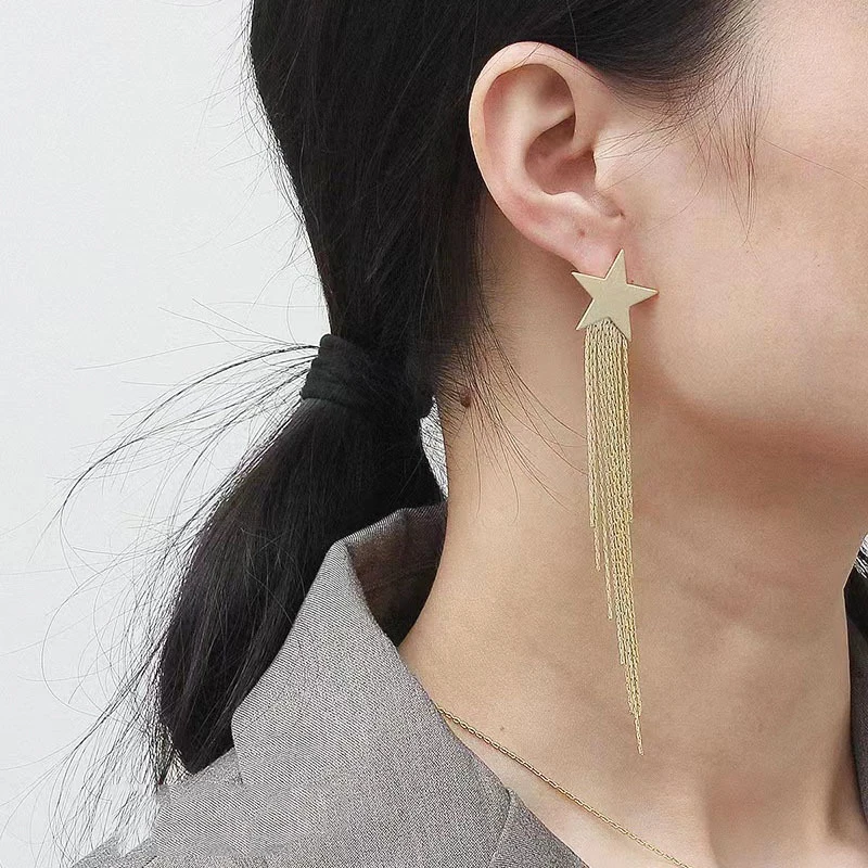 Серебристые висячие серьги