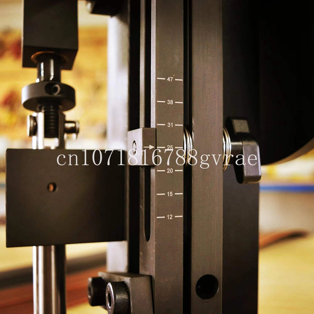 

Professional Leather Belt Punching Machine Hand-Cranking Absolute Centering Puncher Adjustable Spacing with 6Pcs Punch Heads