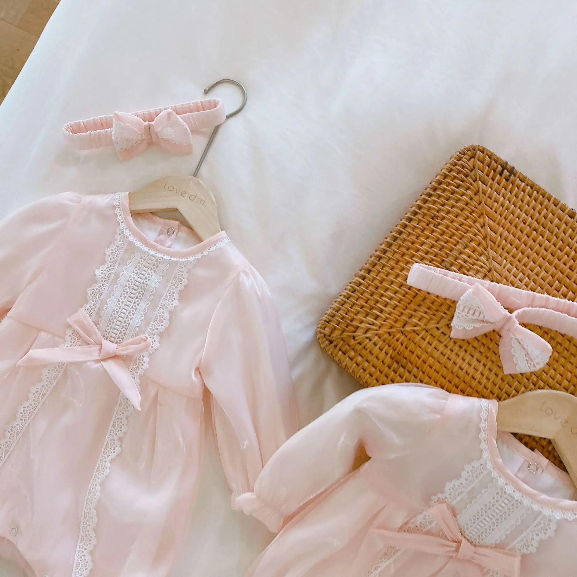 0-2 Year Old Baby Romper 2022 Spring Autumn Baby Crew Neck Jumpsuits Long-sleeved Girl Baby Bodysuits New Born Baby Clothes